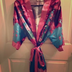 Barely worn Disney Mulan robe!